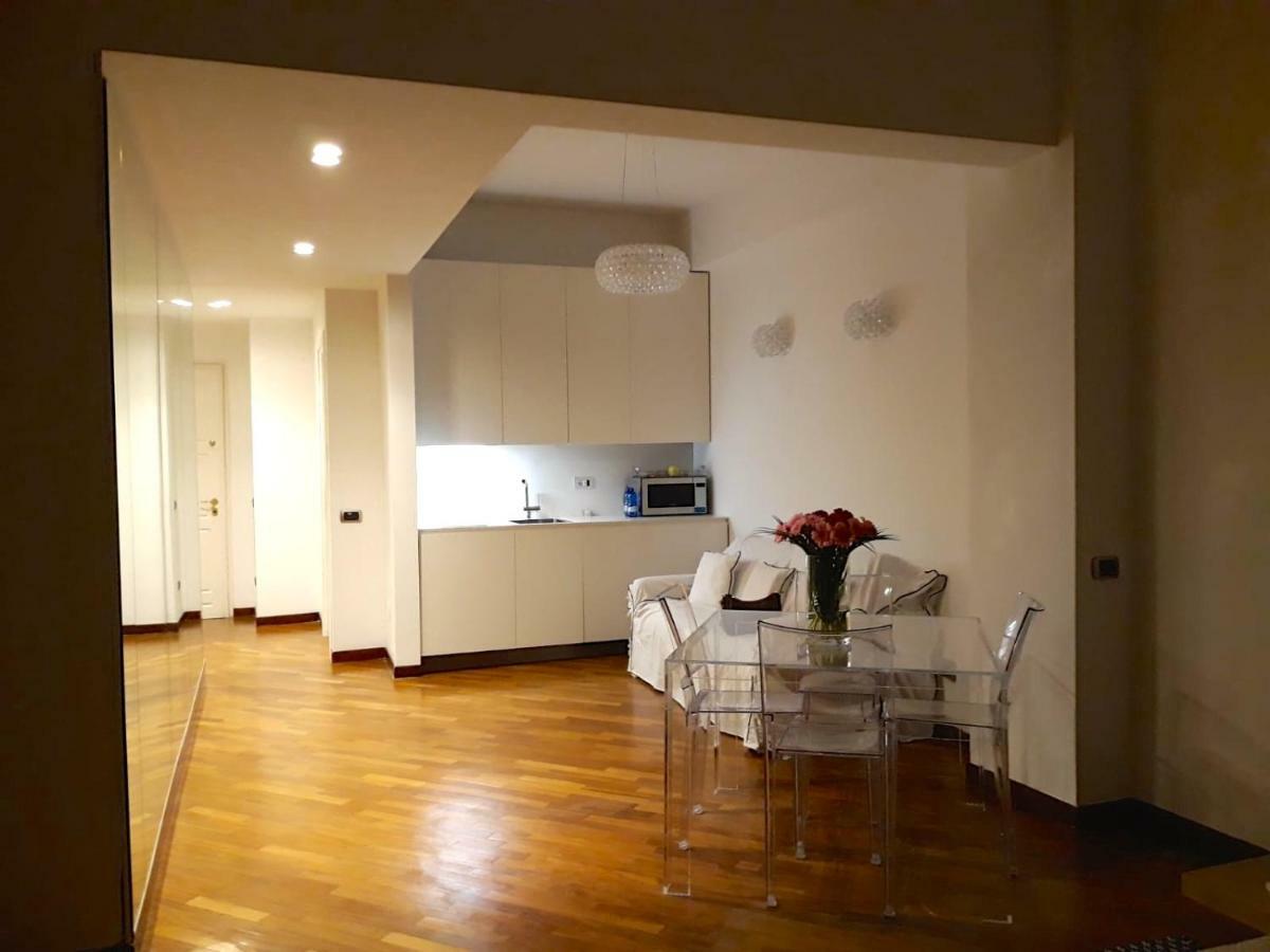 Ad Home Centro جنوة المظهر الخارجي الصورة