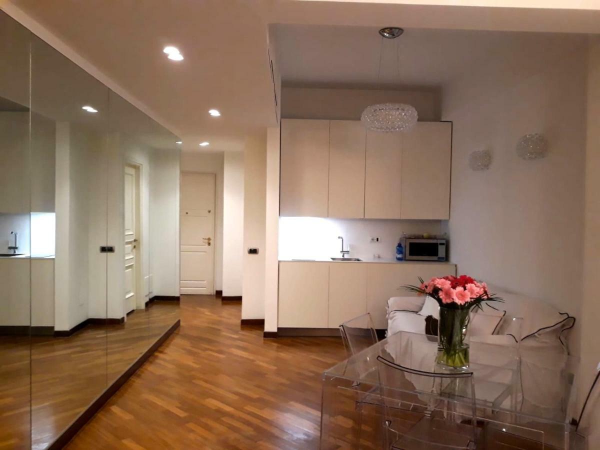 Ad Home Centro جنوة المظهر الخارجي الصورة